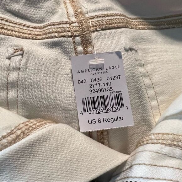 NWT! American eagle mom jean in natural white‎ - Picture 12 of 16